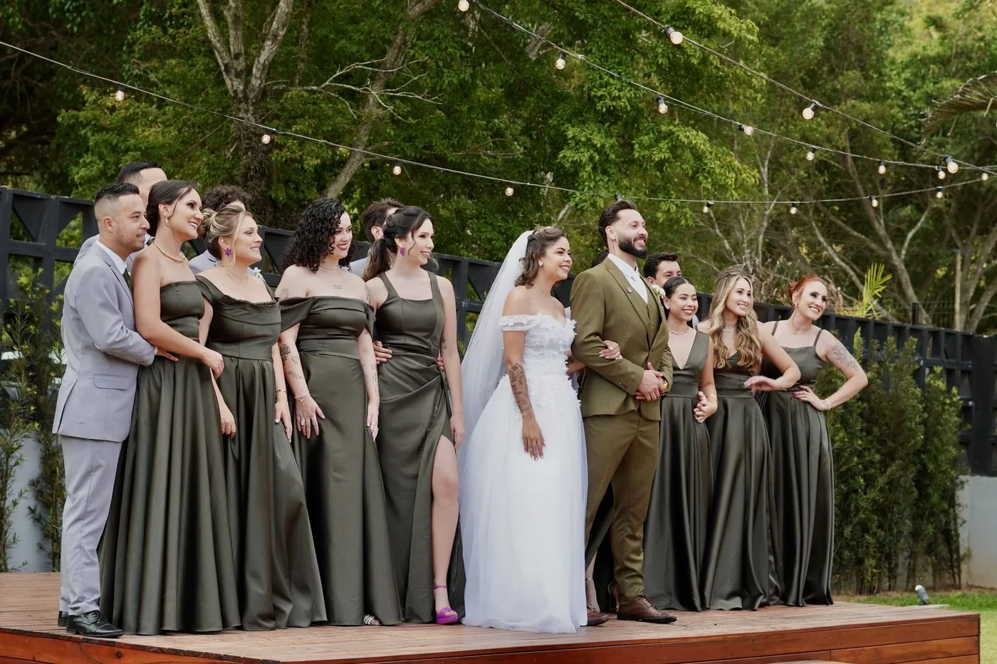 Jardins do Recanto das Palmeiras preparados para receber um casamento